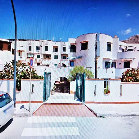 Happy House Casa Holiday home Isola delle Femmine